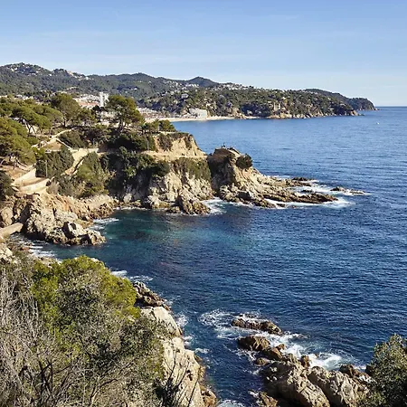 Vivalidays Rosalia - Centro * Lloret de Mar